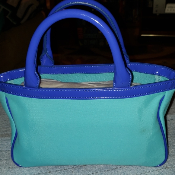 NWOT👜 Liz Claiborne Perfect & Pretty little Bag - Picture 2 of 8